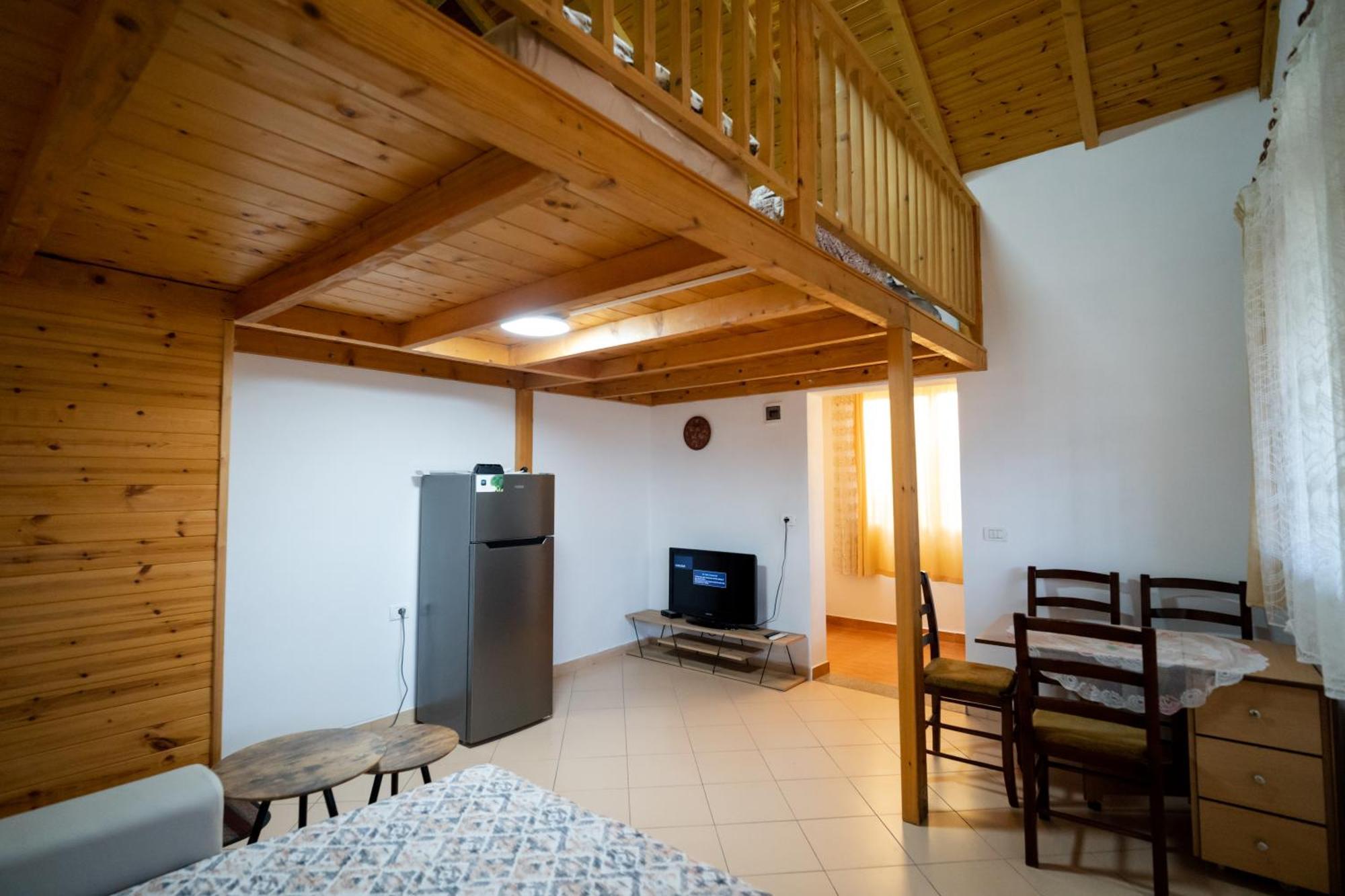 Natural Zogaj Ferienhaus
